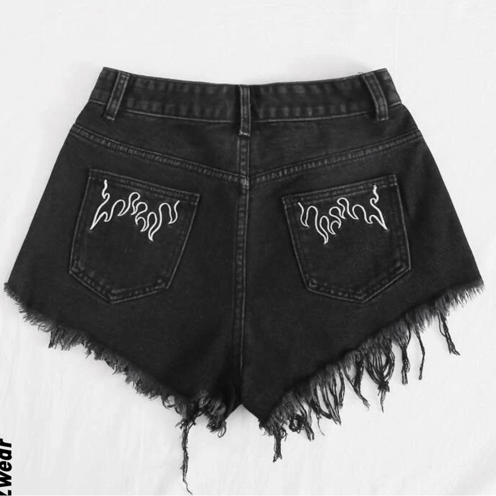 Woman shorts